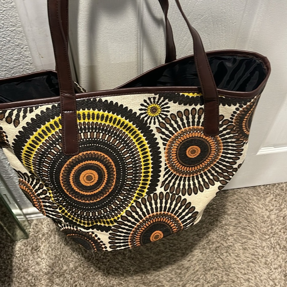 Neiman Marcus Stylish Brown and Yellow Patterned Tote Bag - Picture 2 of 5